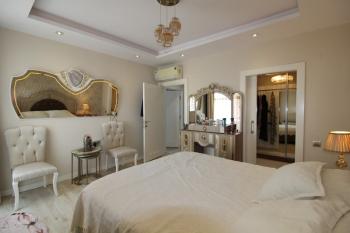 ASLAN'DAN MEZİTLİ DE GENİŞ SOSYAL ALANLI LÜKS 4+1 FIRSAT DAİRE