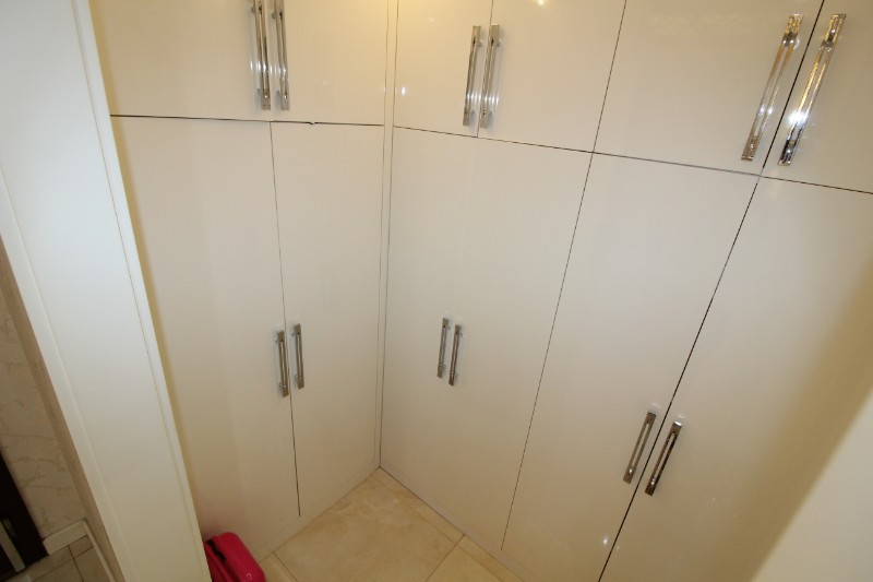 ASLAN'DAN MEZİTLİ DE GENİŞ SOSYAL ALANLI LÜKS 4+1 FIRSAT DAİRE