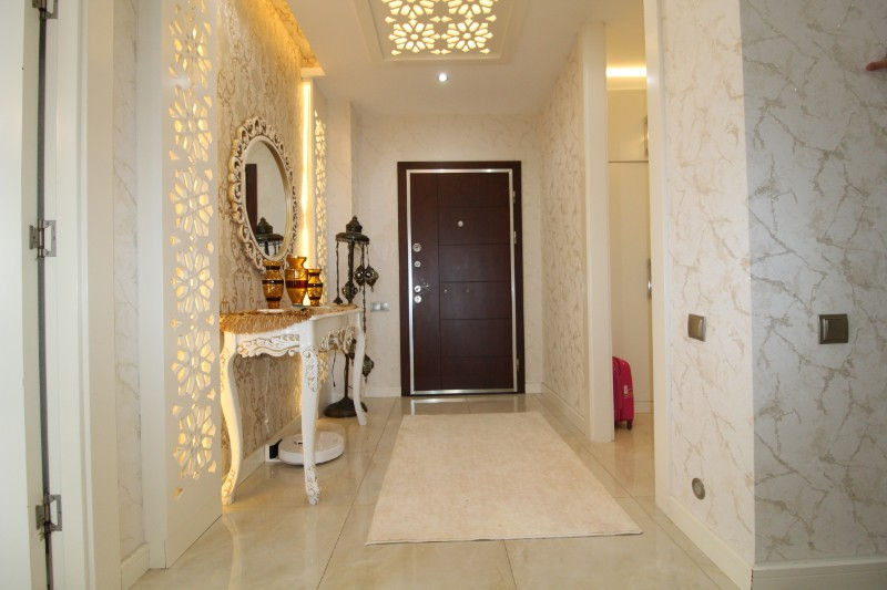 ASLAN'DAN MEZİTLİ DE GENİŞ SOSYAL ALANLI LÜKS 4+1 FIRSAT DAİRE