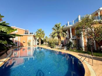 Didim'de Havuzlu Site İçerisinde Satılık 4+1 Villa