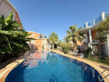 Didim'de Havuzlu Site İçerisinde Satılık 4+1 Villa