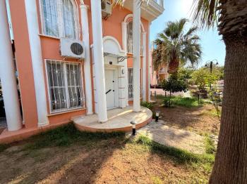 Didim'de Havuzlu Site İçerisinde Satılık 4+1 Villa