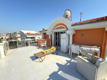 Didim'de Havuzlu Site İçerisinde Satılık 4+1 Villa