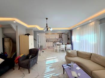Didim'de Havuzlu Site İçerisinde Satılık 4+1 Villa
