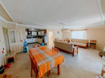 Altınkum Karakış Sitesinde Satılık 4+1 Apartman Dubleksi