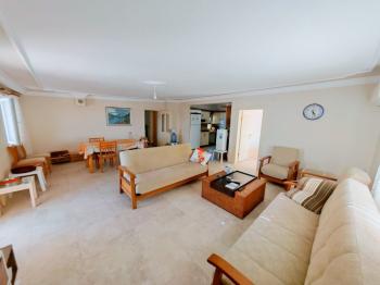 Altınkum Karakış Sitesinde Satılık 4+1 Apartman Dubleksi