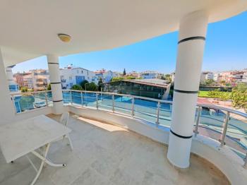 Altınkum Karakış Sitesinde Satılık 4+1 Apartman Dubleksi