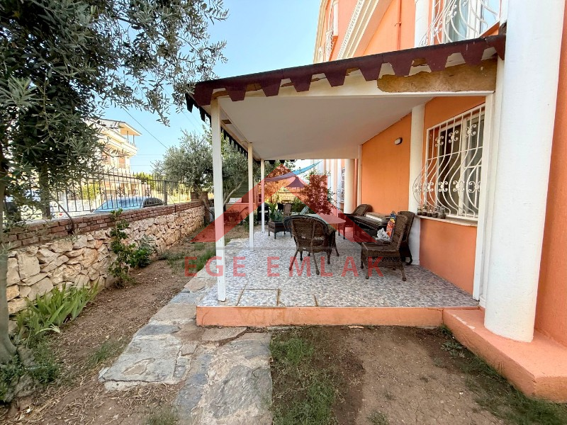 Didim'de Havuzlu Site İçerisinde Satılık 4+1 Villa
