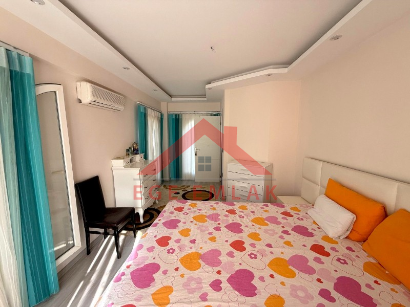 Didim'de Havuzlu Site İçerisinde Satılık 4+1 Villa
