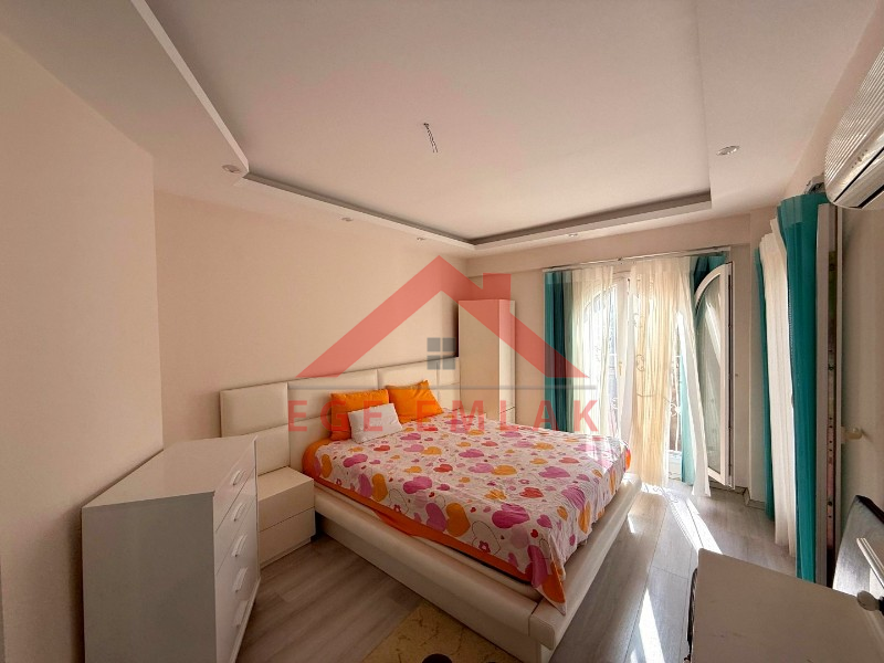 Didim'de Havuzlu Site İçerisinde Satılık 4+1 Villa