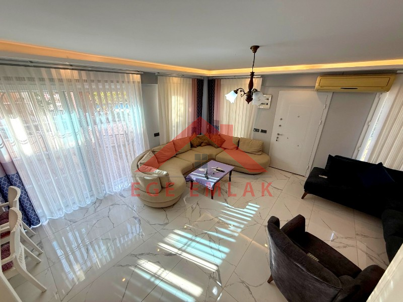 Didim'de Havuzlu Site İçerisinde Satılık 4+1 Villa