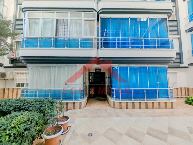 Altınkum Karakış Sitesinde Satılık 4+1 Apartman Dubleksi