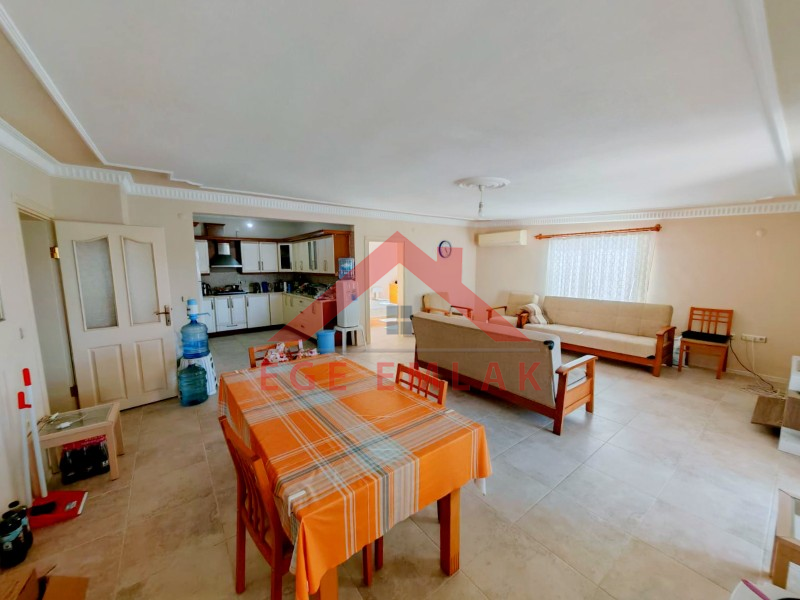 Altınkum Karakış Sitesinde Satılık 4+1 Apartman Dubleksi