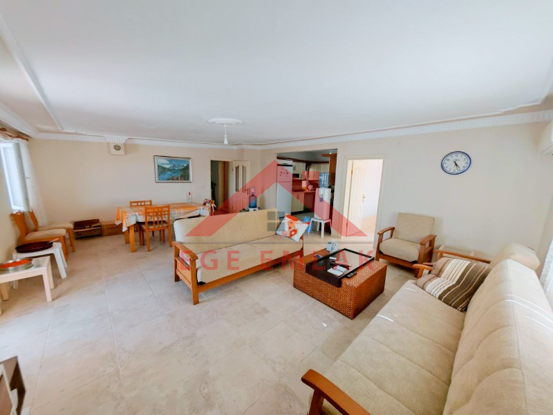 Altınkum Karakış Sitesinde Satılık 4+1 Apartman Dubleksi