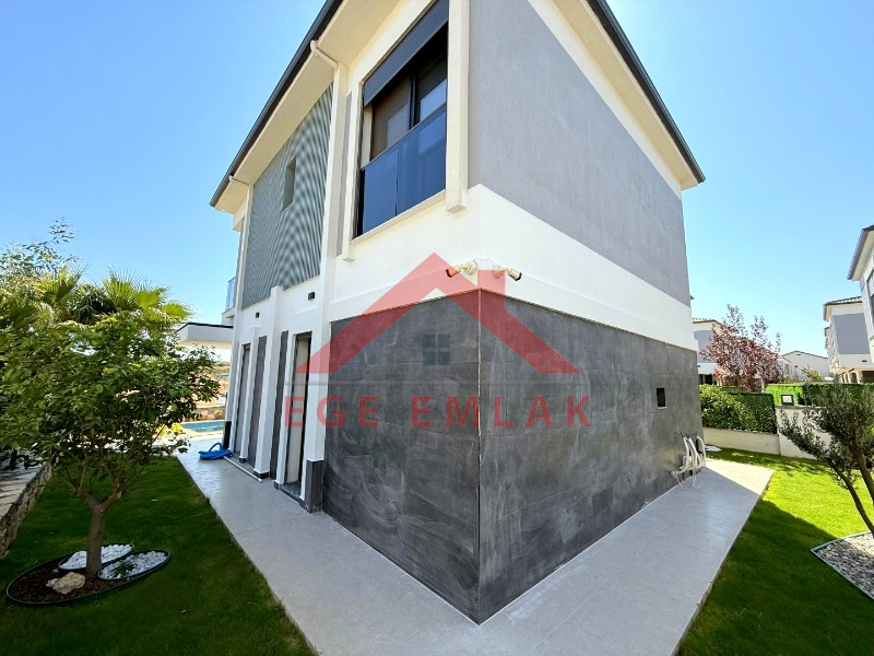 Didim'de Fırsat Tam Müstakil Villa