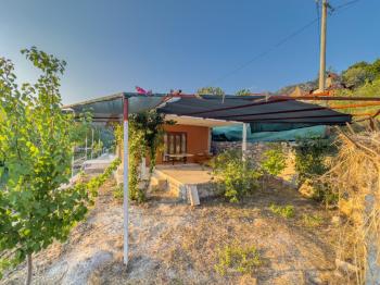 Marmaris Bayır’da doğayla iç içe bir yaşam fırsatı Prefabrik Ev ve Arsası