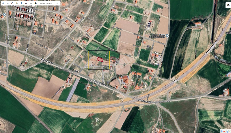 AFYON ÜÇOK EMLAKTAN BEYAZIT MAH SATILIK 643M² İMARLI ARSA