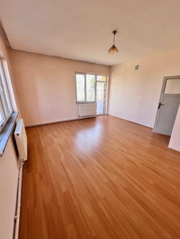 GÜVENAY – ÇORUM KAFKAS EVLERİ CAMİİ ARKASI – 3+1 SATILIK DAİRE