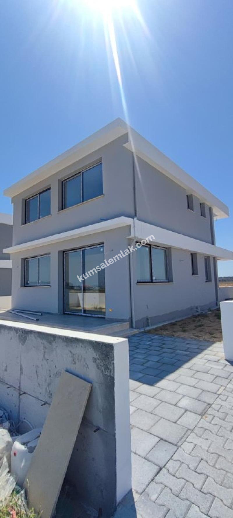 GÖNYELİ BATIKENT'DE MÜSTAKİL VİLLA