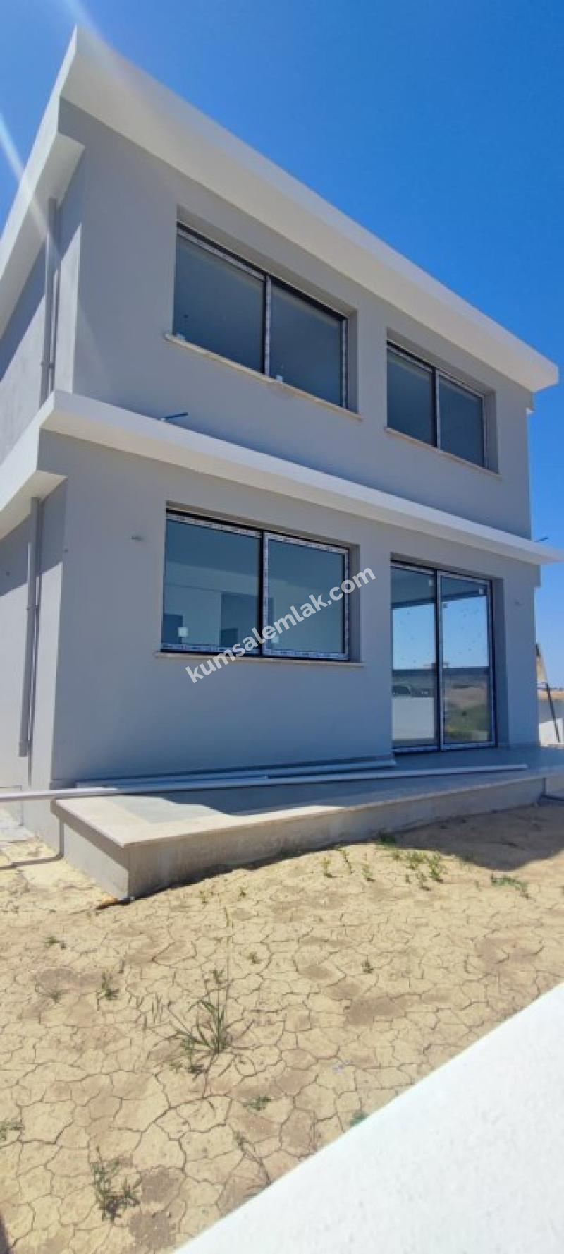 GÖNYELİ BATIKENT'DE MÜSTAKİL VİLLA