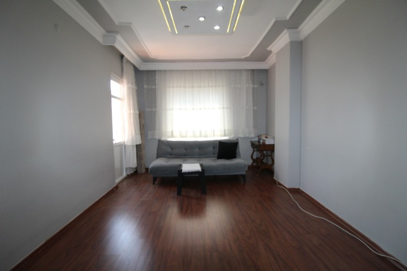 ASLAN'DAN TOROS ÜNİVER.CİV GENİŞ METRAJLI FULL YAPILI FIRSAT 3+1