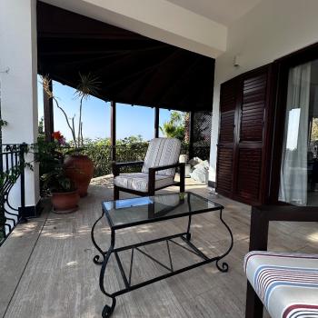 Girne Bellapaiste Eşsiz Manzaralı Satılık 3+1 Havuzlu Villa
