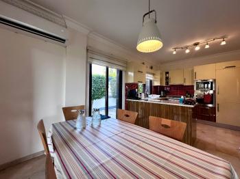 Girne Bellapaiste Eşsiz Manzaralı Satılık 3+1 Havuzlu Villa