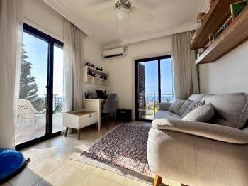 Girne Bellapaiste Eşsiz Manzaralı Satılık 3+1 Havuzlu Villa