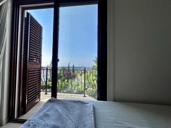 Girne Bellapaiste Eşsiz Manzaralı Satılık 3+1 Havuzlu Villa