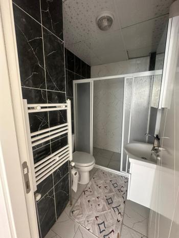 AFYON ÜÇOK EMLAKTAN ERENLER MAH KİRALIK 2+0 EŞYALI TEMİZ ARAKAT DAİRE