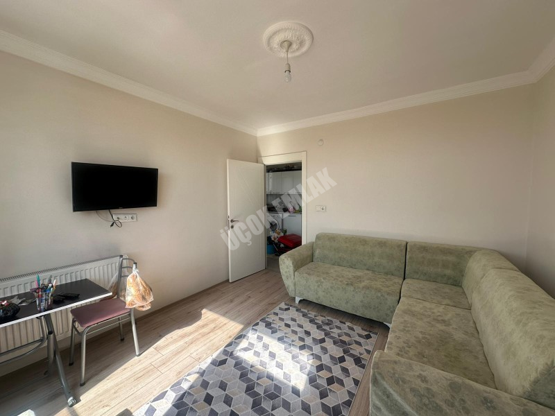 AFYON ÜÇOK EMLAKTAN ERENLER MAH KİRALIK 2+0 EŞYALI TEMİZ ARAKAT DAİRE