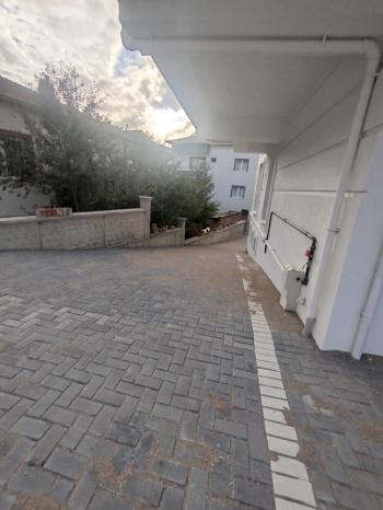 GÜVENAY - ÇORUM BAHÇELİEVLER MAH. CUMARTESİ PAZARI CİVARI 3+1 SATILIK DAİRE
