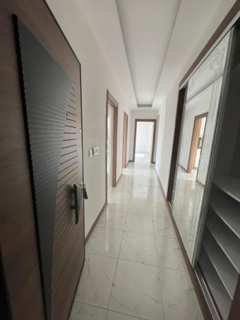 AFYON ÜÇOK EMLAKTAN ALİ İHSAN PAŞA MAH KİRALIK LÜX ARAKAT  3+1 135M²