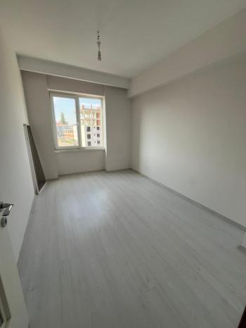 AFYON ÜÇOK EMLAKTAN ALİ İHSAN PAŞA MAH KİRALIK LÜX ARAKAT  3+1 135M²