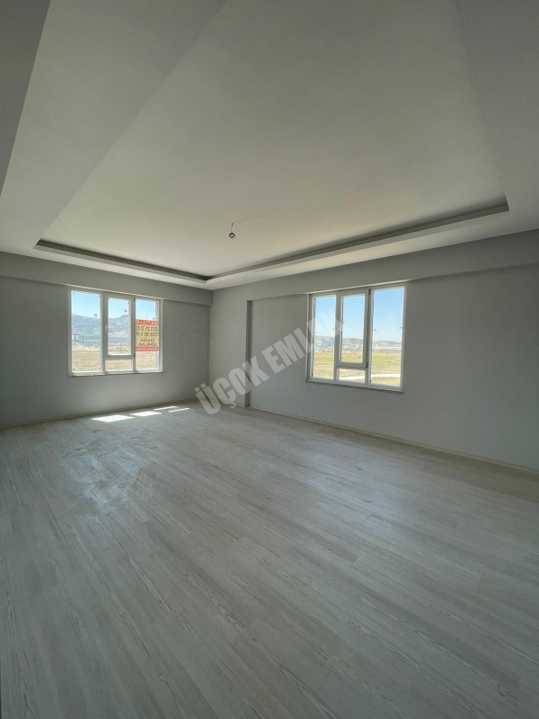 AFYON ÜÇOK EMLAKTAN ERKMEN MAHALLESİNDE ULTRA LÜKS SATILIK SIFIR 4+1 DAİRE