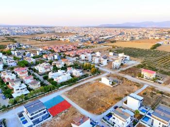 Didim Efeler Mahallesi’nde Yatırımlık Yan Yana Villa Arsası