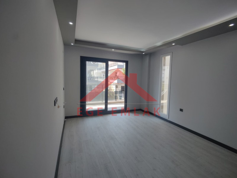 Didim Yeni Mahalle’de 2+1 Arakat Daire — Balkonlu, Krediye Uygun