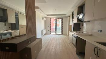 Elmas’tan 50.Yıl’da Merkezi Lokasyonda Sıfır Amerikan 1+1