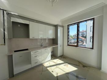 AFYON ÜÇOK EMLAKTAN MAREŞAL F ÇAKMAK MAH KİRALIK SIFIR 2+1 DAİRE