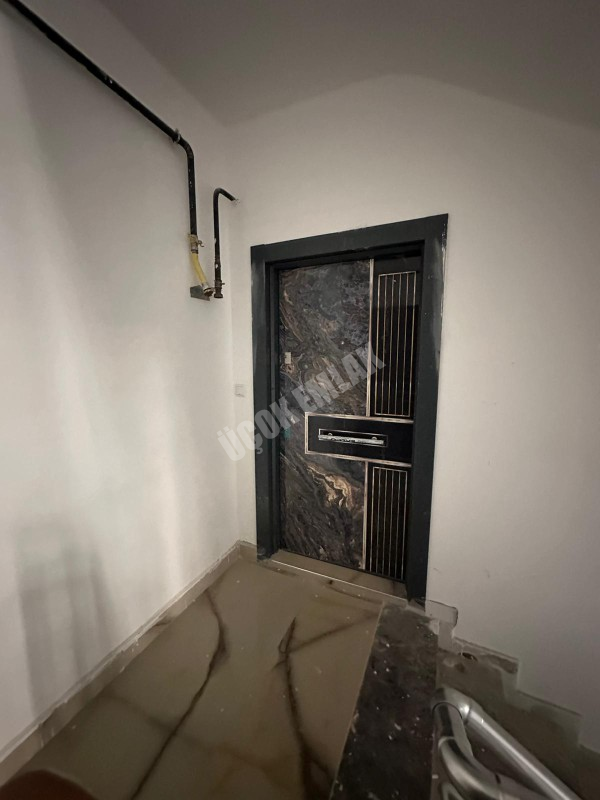 AFYON ÜÇOK EMLAKTAN MAREŞAL F ÇAKMAK MAH KİRALIK SIFIR 2+1 DAİRE