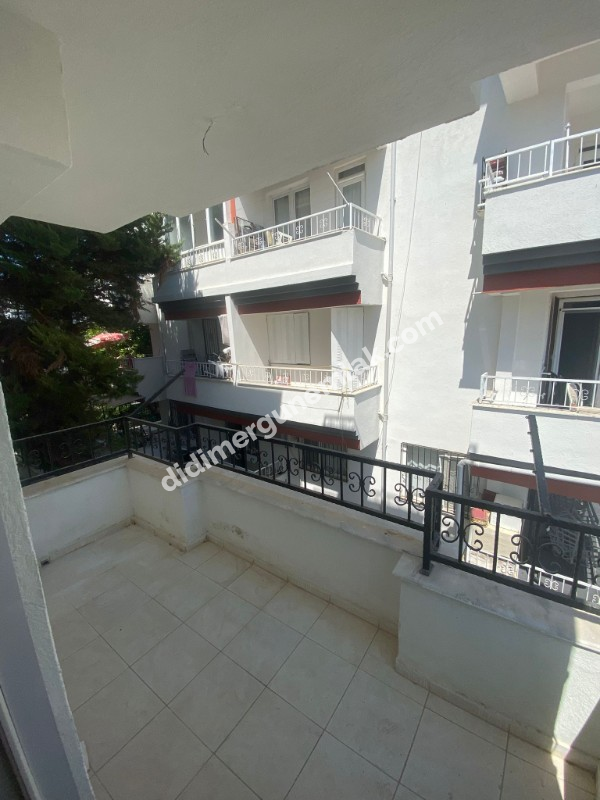 DİDİM ALTINKUMDA DENİZE YÜRÜME MESAFESİNDE MASRAFSIZ 2+1 SATILIK DAİRE