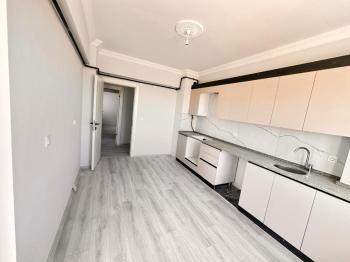 GÜVENAY - ÇORUM ULUKAVAK MAH.YENİ İSKİLİP YOLU ÜZERİ SATILIK 3+1 SIFIR DAİRE