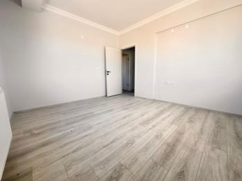 GÜVENAY - ÇORUM ULUKAVAK MAH.YENİ İSKİLİP YOLU ÜZERİ SATILIK 3+1 SIFIR DAİRE