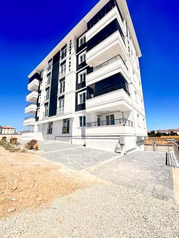 GÜVENAY - ÇORUM ULUKAVAK MAH.YENİ İSKİLİP YOLU ÜZERİ SATILIK 3+1 SIFIR DAİRE