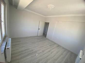 GÜVENAY - ÇORUM ULUKAVAK MAH. YENİ İSKİLİP YOLU ÜZERİ SATILIK 3+1 SIFIR DAİRE