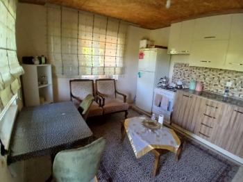 GÜVENAY - ÇORUM  BAYAT MAHALLESİNDE  İÇERİSİNDE EVİ BULUNAN SATILIK BAHÇE