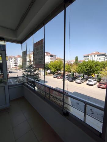 GÜVENAY - ÇORUM ULUKAVAK MAH. SELİMİYE CAMİİ CİVARI SATILIK 3+1 DAİRE