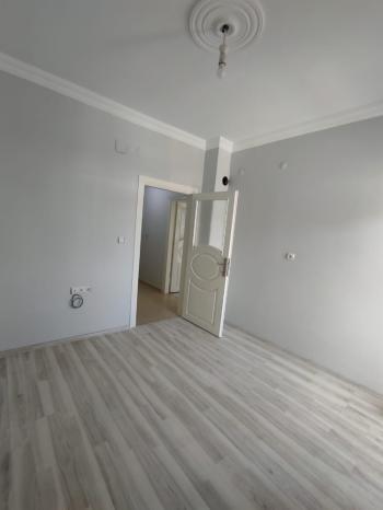 GÜVENAY - ÇORUM ULUKAVAK MAH. SELİMİYE CAMİİ CİVARI SATILIK 3+1 DAİRE