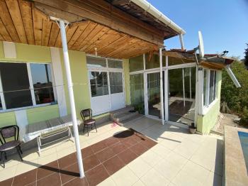 GÜVENAY - ÇORUM AYARIK BAĞLARI 2200 M2 İÇERİSİNDE 1+1 EV OLAN BAĞ