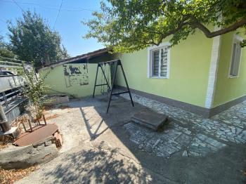 GÜVENAY - ÇORUM AYARIK BAĞLARI 2200 M2 İÇERİSİNDE 1+1 EV OLAN BAĞ
